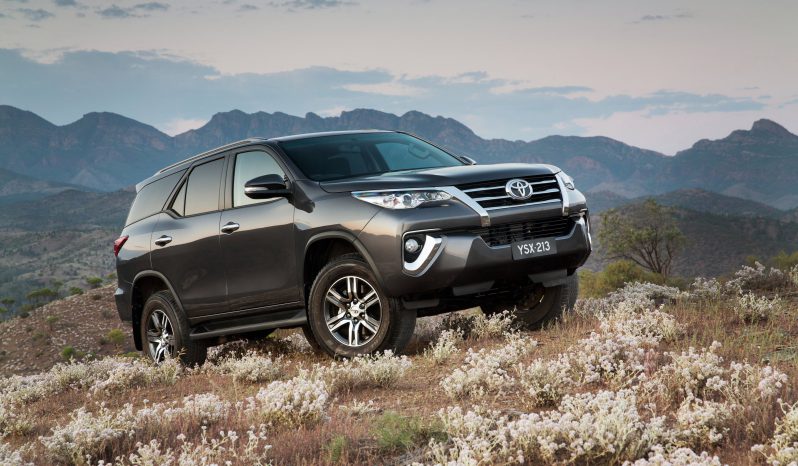 2016 Toyota Fortuner – 4.0 GXR full
