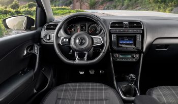 2017 Volkswagen Polo Sedan – 1.6 full
