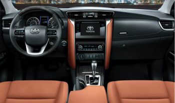 2017 Toyota Fortuner – 4.0 GXR full