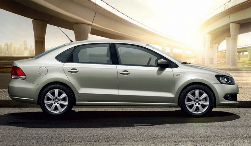 2017 Volkswagen Polo Sedan – 1.6 full