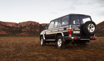 2015 Toyota Land Cruiser 70 – 4.0 V6 full